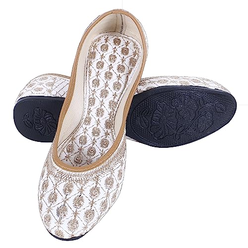 DFR Woman Comfortable Cushioned Ethnic Embroidered Rajasthani Pun...