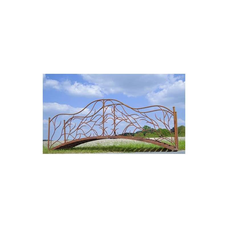 L'Héritier Du Temps Gartenbrücke Brügge für den Außenbereich, aus rohen Stahl, oxidiert, dekorativ und funktional, 69 x 150 x 300 cm
