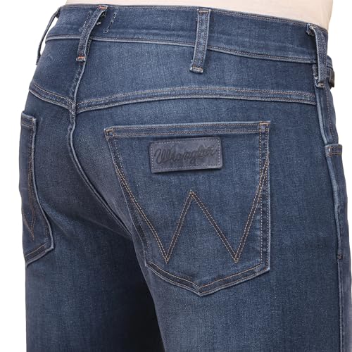 Image of Wrangler Men's Blue Straight Fit High Rise Jeans