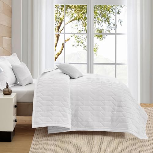 Image of Oversized King Bedspread, Geometric Diamond Stitched Quilt Set King /Cal King, Lightweight Reversible Coverlet, Straight Edge - Clean Modern Look, 5 Piece, Pure White
