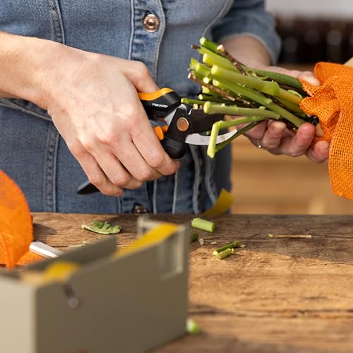 Fiskars Floral Bypass Pruning Shears, Garden Clippers for Deadheading | 1/2" Cut Capacity, Ideal for Cutting Flowers, Low-Friction Coated Steel Blades, Stem Stripper and Wire Cutter - image 6