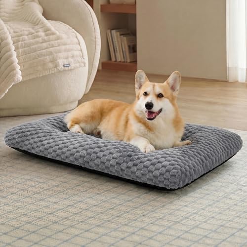 Bedsure Washable Dog Bed for Crate Large Sized Dog Soft Fluffy Bubble Fleece Pet Bed Mat for Deep Sleep Non-Slip and Machine Washable Kennel Sleeping Pad for Crate/Floor/Car 35x23x3.5 Grey