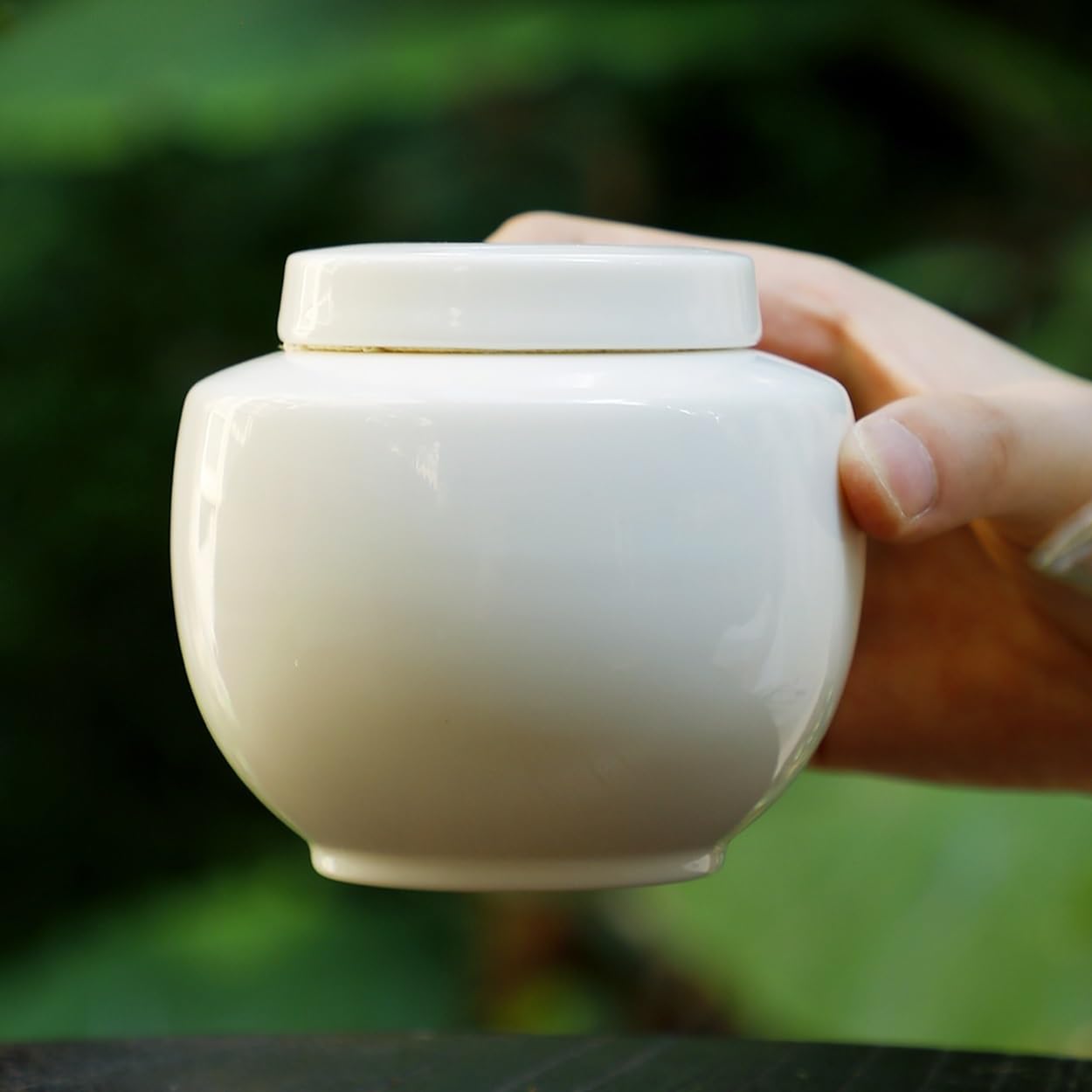Tea Tin Ceramic Tea Canisters 300ml Sealed White Porcelain Storage Jar For Coffee, Nuts, Herb, Spice, Sugar Container