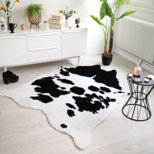 Decoweb Tapis Peau de bête - Imitation Vache Holstein - Noir et Blanc - 140 x 170 cm