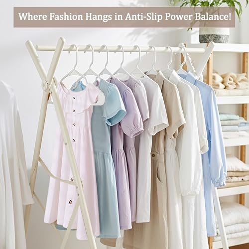 image for Utopia Home Plastic Hangers 30 Pack - Perfect Space Saving Clothes Han