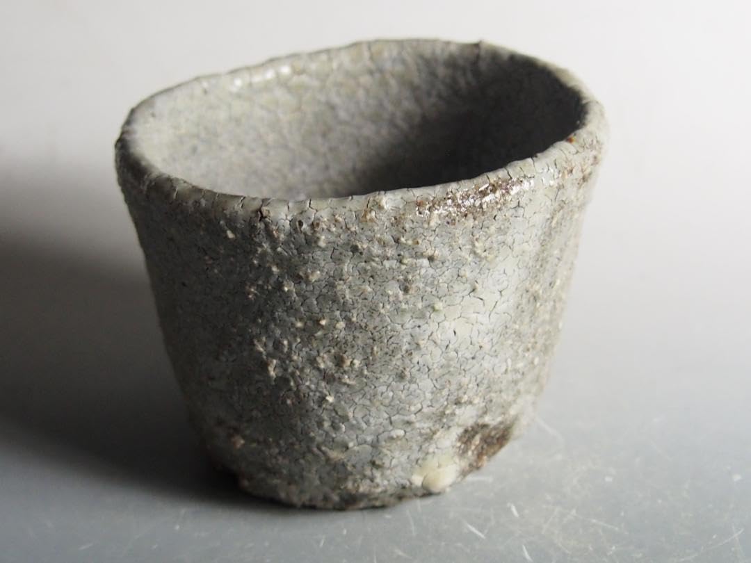 希少な作品　灰被鬼萩ぐい呑　藤村小春作品　一級品 希少な作品灰被鬼萩ぐい呑藤村小春作品一級品