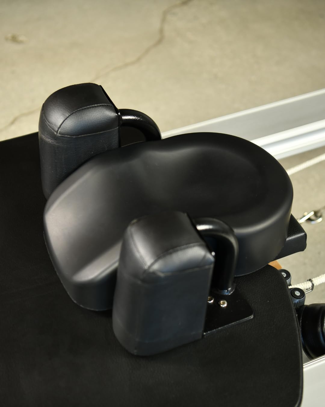 Pilates Body Pilates Reformer Pillow – Reformer Accessories – Head and Neck Support Pillow – Fits Merrithew, Balanced Body, Aeropilates, Universal fit for All Machines -- Workout Accessory