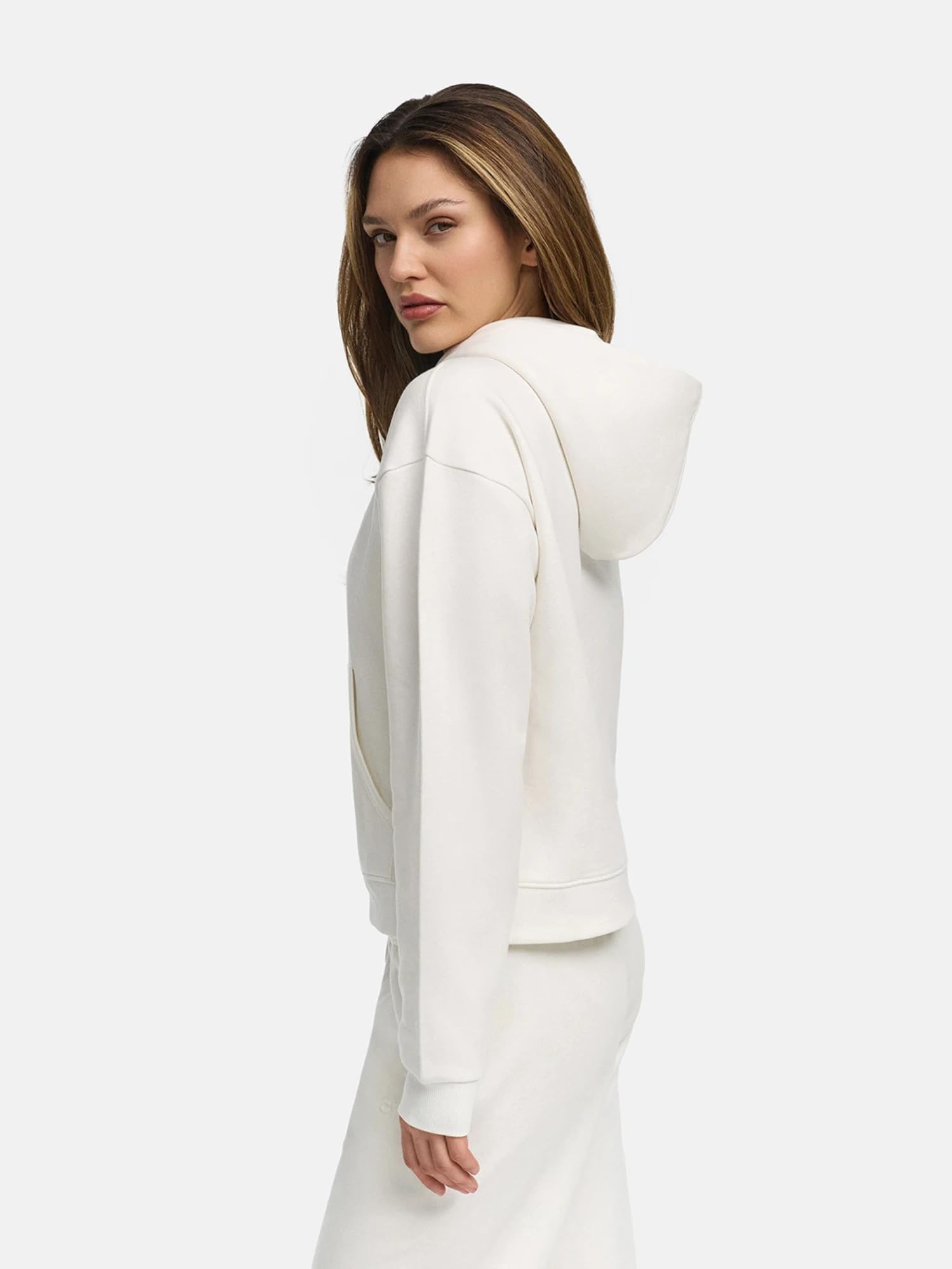 CFab Zip Hoodie Damen, Kapuzenpullover für Damen mit Reißverschluss, Sweatshirt Damen Relaxed Fit mit Kapuze, weicher Pullover Damen mit Taschen, Rippbündchen und geprägtem Logo
