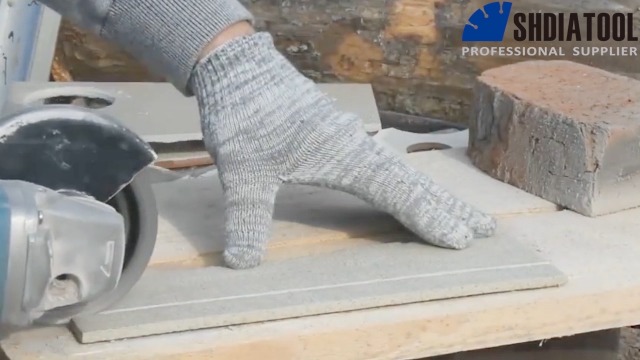 SHDIATOOL Diamond Porcelain Saw Blade Dia 115mm / 4.5 Inch with Mesh Turbo for Tile Ceramic Granite Marble