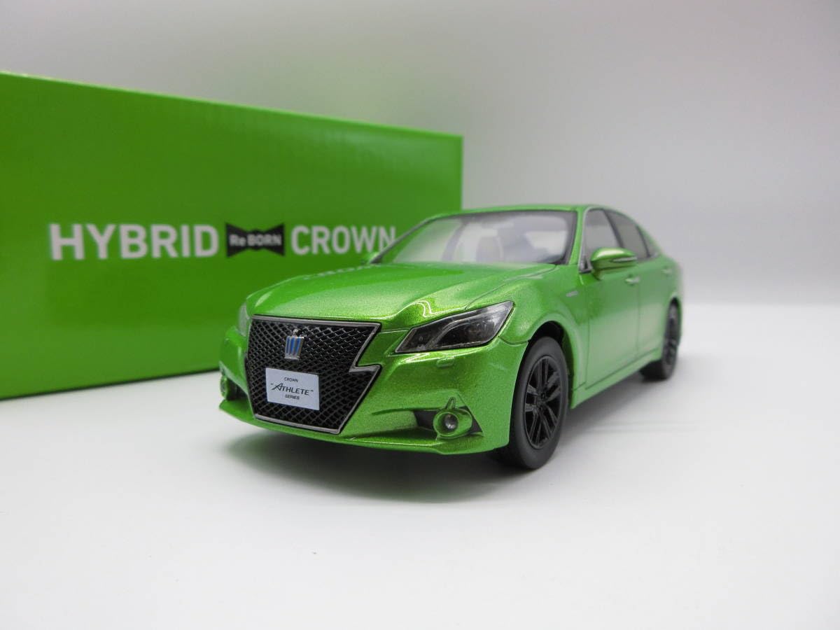 Amazon | 1/30 ミニカー クラウンアスリート ハイブリッド CROWN 210系 