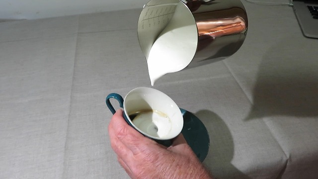 Amazon.com: Stainless Steel Milk Frothing Pitcher 12 Oz, 350ml