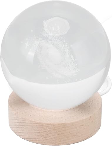 Lámpara de noche galáctica, bola de cristal 3D de 3.1 in, luz nocturna tallada interior luminosa, base de 2.8 in, enchufe directo de madera,