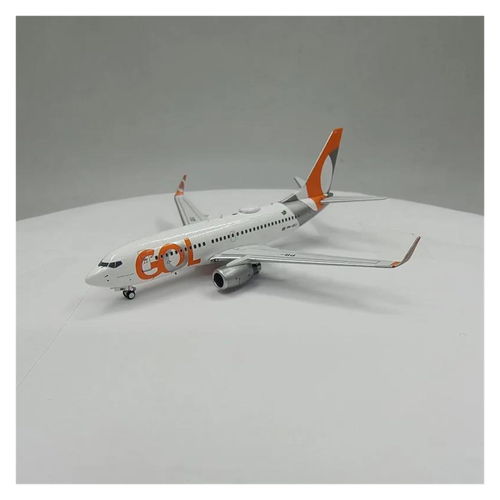 1:400 per B737-700 PR-GEJ Modello di Aereo Brasile Gol Lega di Aerei Souvenir Arancione Aereo Serie di Costruzione di Modello Kit