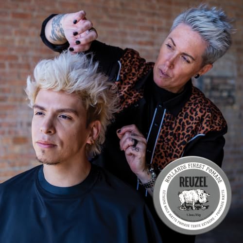 Foto von Reuzel Extreme Hold Matte Pomade - Wasserbasiert und starker Halt - 1 x 113 g holzig