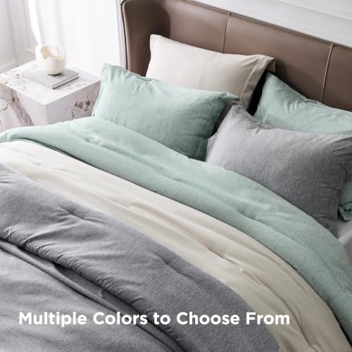 Image of Bedsure Oversized Queen Comforter Set - Sage Green Soft Bedding for All Seasons, Cationic Dyed Bed Set, 3 Pieces, 1 Oversized Queen Size Comforter (98 inchx98 inch) and 2 Pillow Shams (20 inchx26 inch+2 inch)
