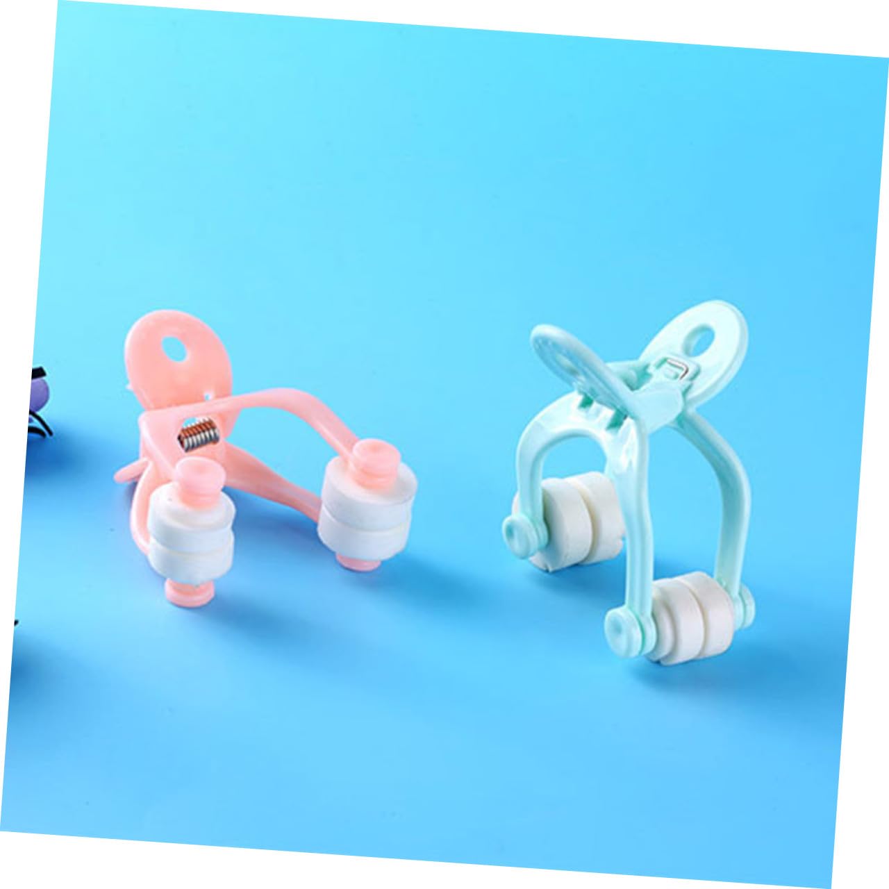 VICASKY 3Pcs Nose Lifting Clips Portable Nose Bridge Corrector Stylish Beauty Nose Tool for Men and Women Random Color Nose Shaper for Enhancing Nose Appearance image 5