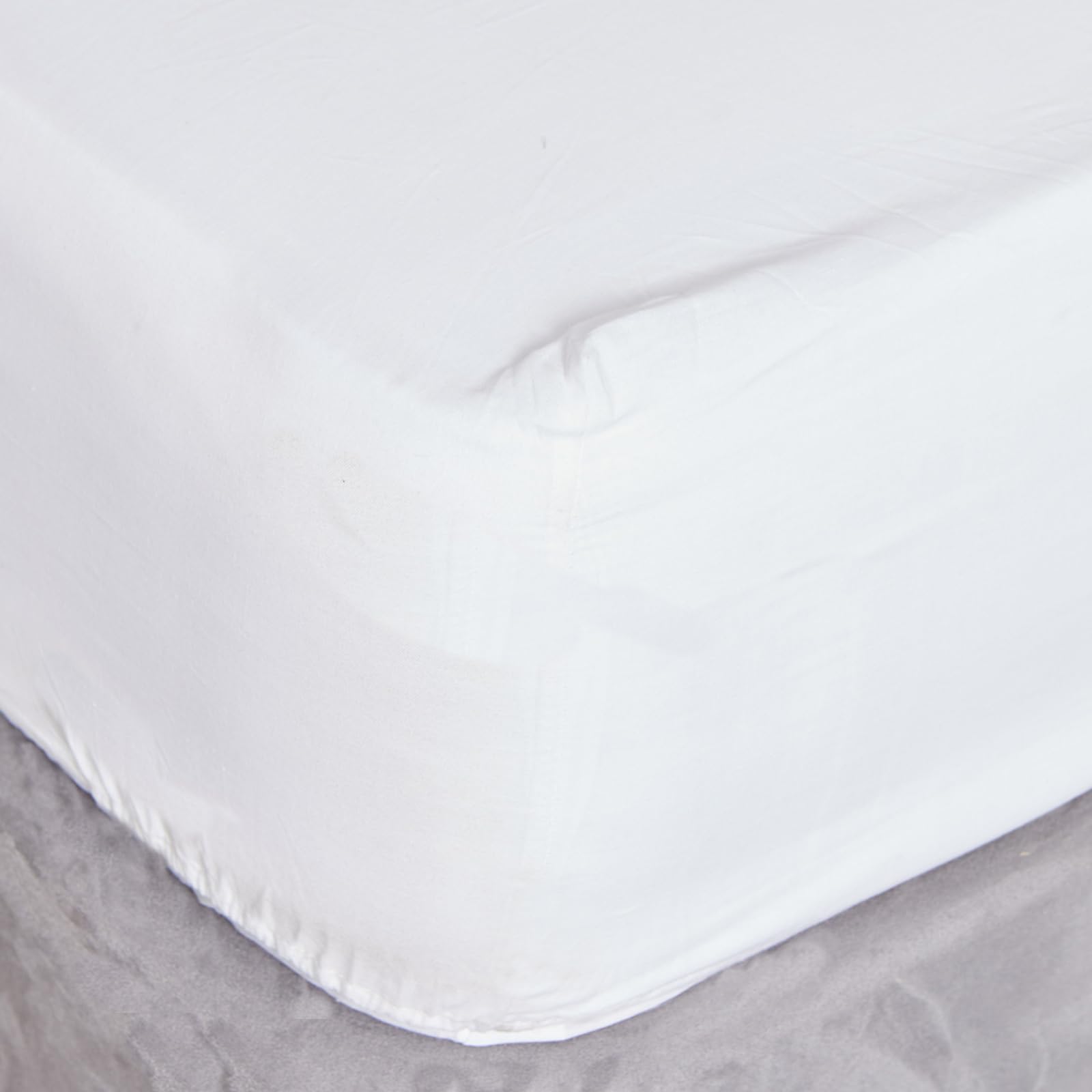 Highams White Ohs Bedding King Size Fitted Sheets Easy Care Soft Polycotton Fabric Deep Pocket 25Cm Bed Sheets King Size Shrinkage And Fade Resistant Bed Linen Bottom Sheet, 150 X 200Cm