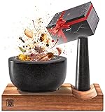 DESIGN - das Design des PUR. Mörsers folgt der japanischen Handwerkskunst. Der edle Granit-Mörser und die natürliche Holz-Unterlage schaffen Ordnung in deiner Küche und sind ein echter Blickfang