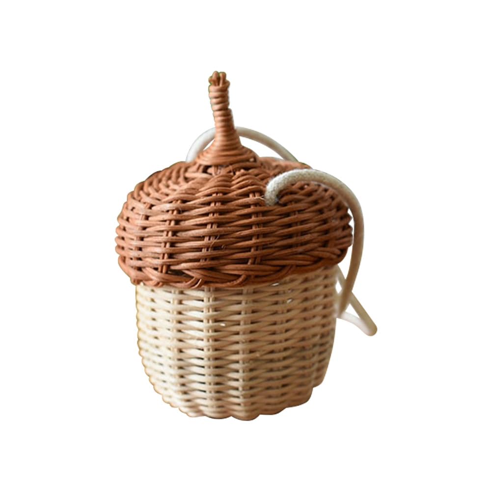 Sac en rotin fait main forme pomme de pin : l'artisanat d'exception