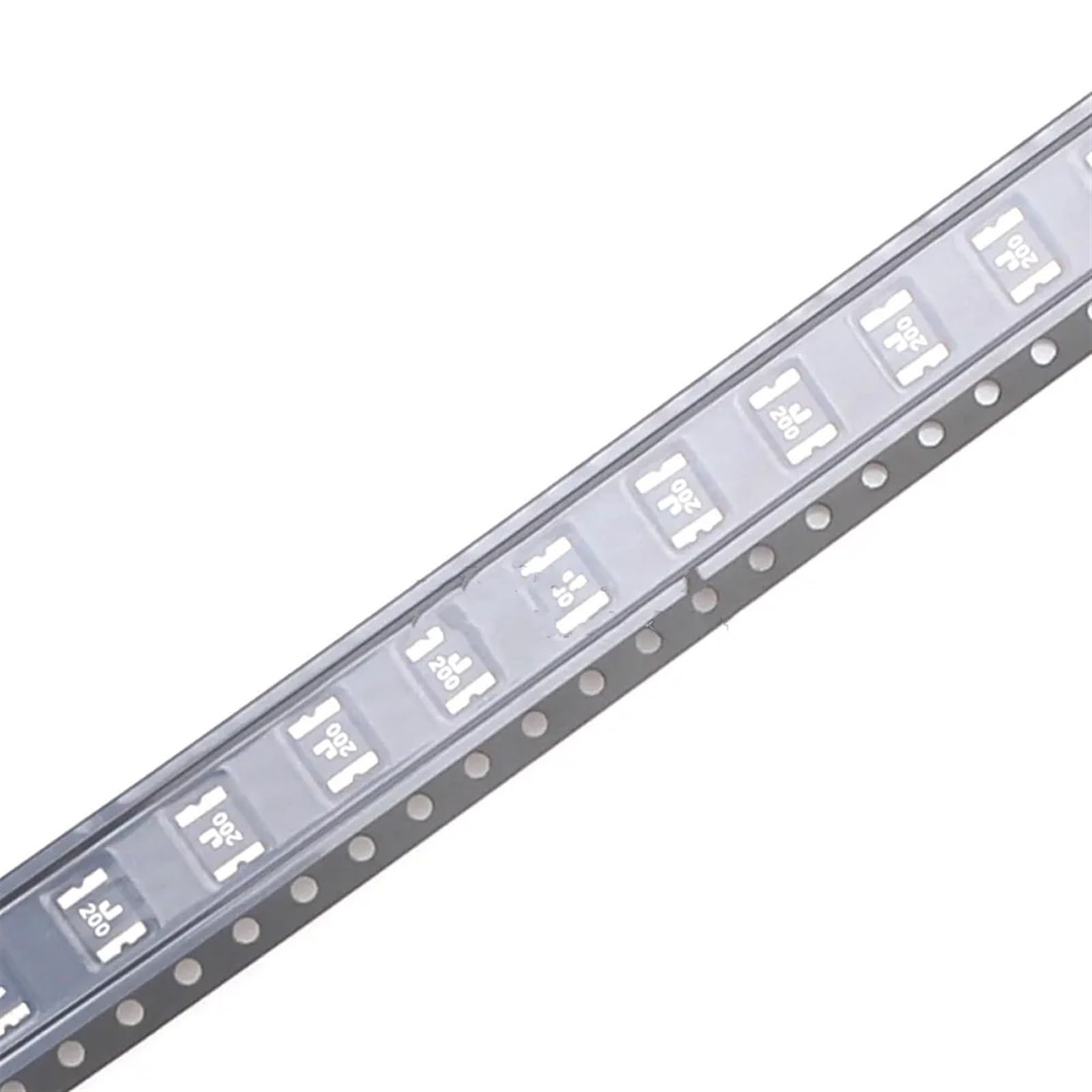 Fusible réinitialisable PPTC 1812 évite le remplacement de vos composants grillés 1600mA SMD - 5