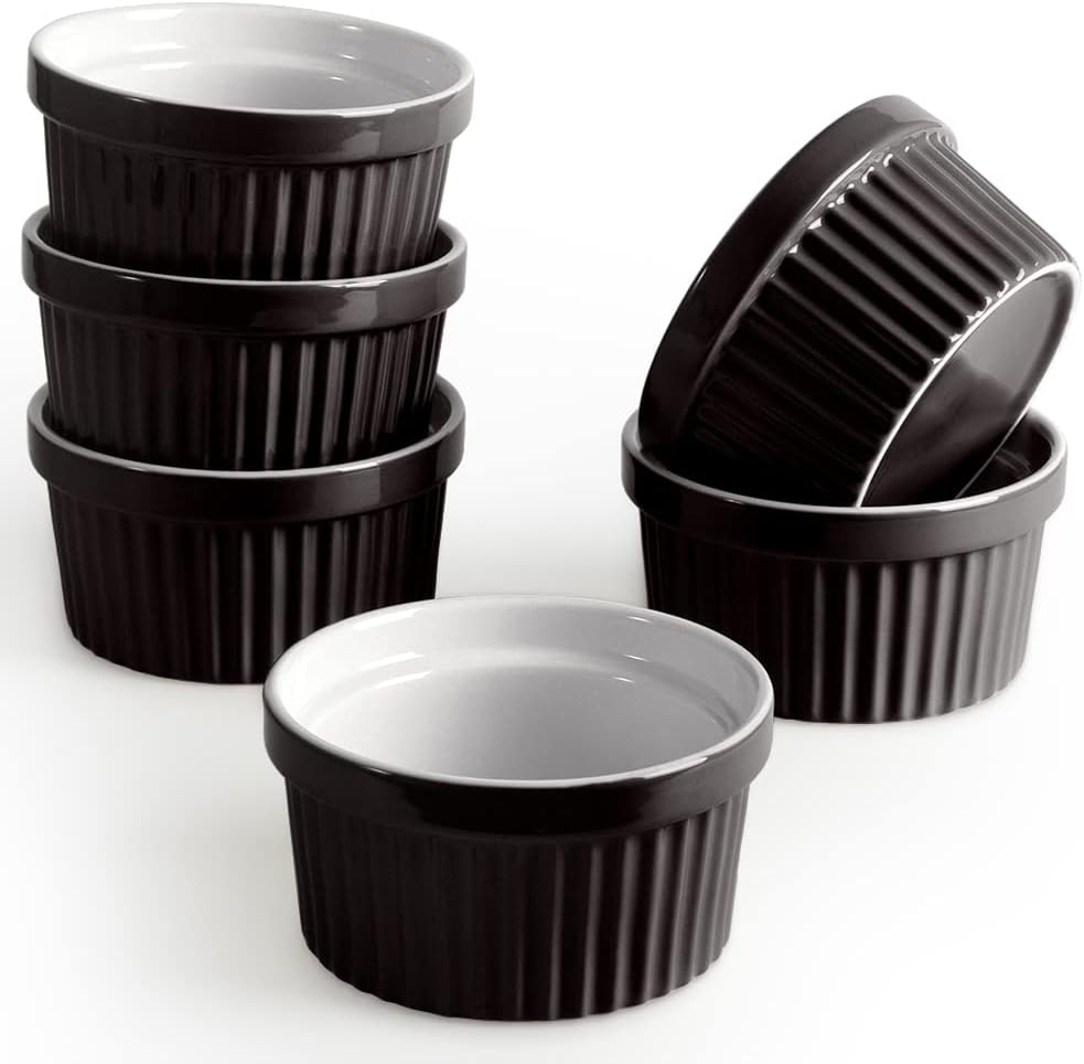 AWAKEY Porcelain Ramekins with Silicone Storage lids, Set