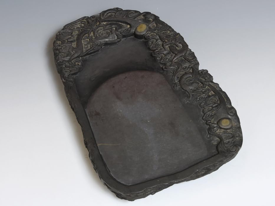 中国古美術品　端渓硯　龍彫硯　有眼 Amazon.co.jp: 中国美術 端渓硯 くよくがん 三匹の龍の見事な