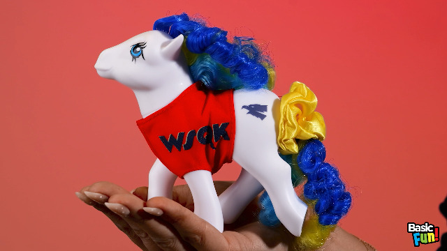 Watch My Little Pony x Stranger Things, The Squawk Pony on Amazon Live