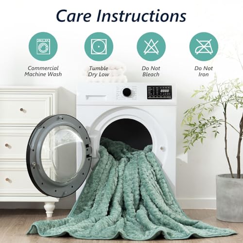 Image of Mr. Sandman Weighted Blankets for Adults Queen Size 20lbs, Warm Sherpa Fleece Throw Blanket for Sleep and Calm, Soft Cozy Heavy Bed Blanket with Jacquard Flannel, 60 x 80 Inches, Green