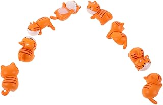 8個ミニ猫フィギュア 車内用レジン製ダッシュボード飾り 小型猫置物 デスク装飾に 耐久性あるリアル仕上げのカーネコオーナメント