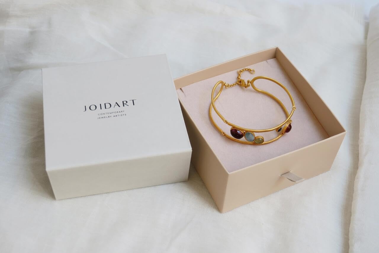JOI D'ART PULSERA DORADA ALEGRIA | Diseñado por Carme Fàbregas | Colección Alegria | Con cierre con cadena y mosquetón