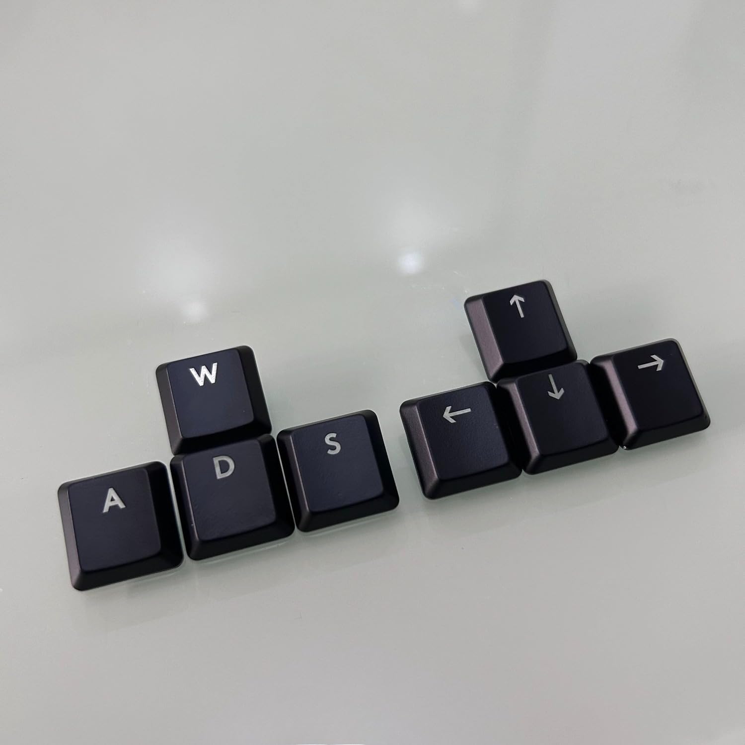 Podświetlana klapa klawiatury z WASD i klawiszami strzałek kompatybilna z Logitech G813, G815, G913, G915 i G915 TKL RGB mechanicznymi klawiszami do gier GL Touch Tablet