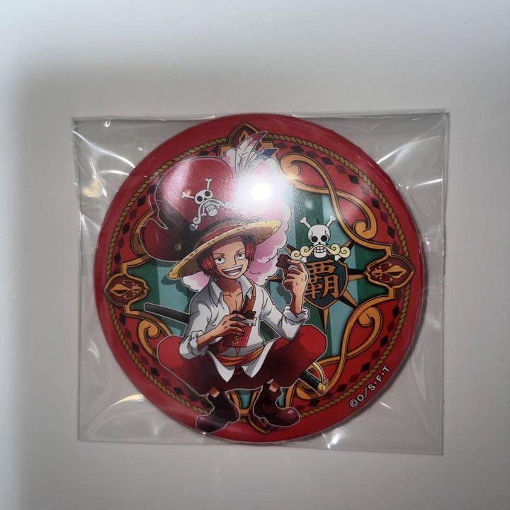 ONE PIECE 輩缶バッジ レジェンド シャンクス