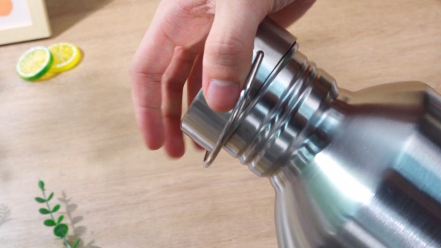 Didaey Cantimplora Grande de Acero Inoxidable 68oz con 2 Vasos Anidados para Camping y Senderismo miniatura 7