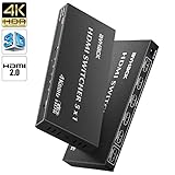 【5 in 1 HDMI Switch 2.0 & Fernbedienung】HDMI Switch mit 4K Auflösung. Mit bis zu 5 Geräten anschließen. Zum einfachen Umschalten. Der HDMI Splitter unterstützt Breitband 450 MHz. Die Umschaltung erfolgt bequem mit der mitgelieferten IR-Fernbedienung oder direkt am Gerät. Kompatibel mit der neuesten HDMI-Version, HDMI Switch 2.0 und HDCP 2.2. Mit 24 Karat vergoldeten und korrosionsbeständigen HDMI Anschlüssen, diese reduzieren das Anlaufen und erhöhen die Übertragungsleistung.