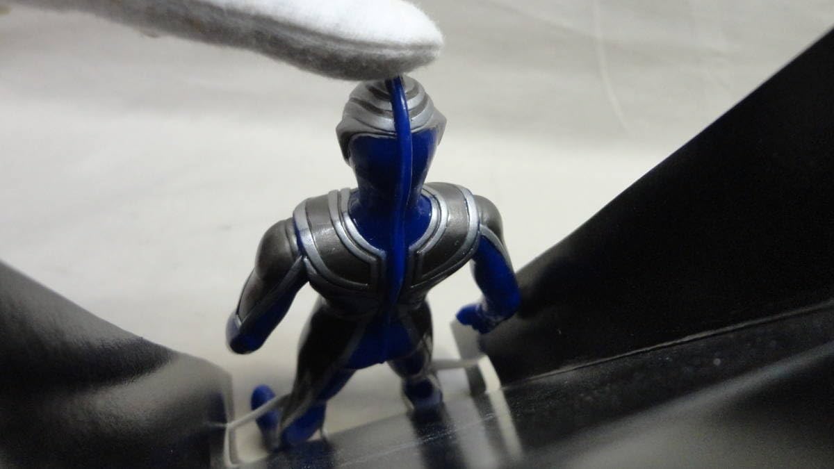Amazon.co.jp: ウルトラヒーローソフビ ニセアグル 開封 ガイア