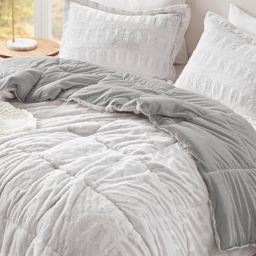 Image of Madison Park Soft Plush Comforter Long Faux Fur Design, Mid Century, Modern All Season Down Alternative Bedding Set with Matching Sham, Full /Queen, Gia, Gray /White 3 Piece