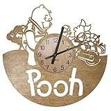 Die Uhr ist aus Hartholz-Sperrholz gefertigt.