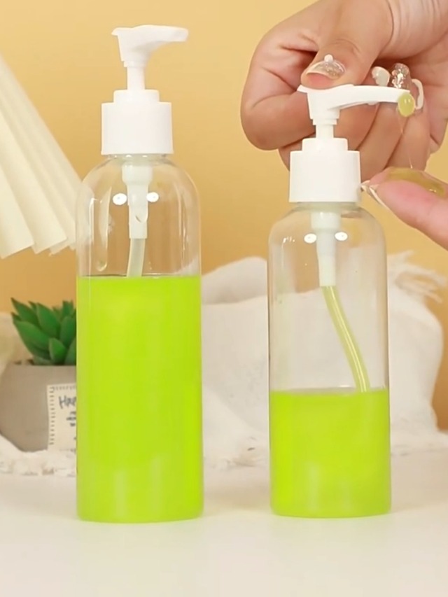 4 Flacons Voyage 100ml Avec Pompe - Rechargeable Shampoing Gel Douche - Lot Vert