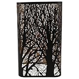 Ambiance parfaite pour la chambre : utilisez cet abat-jour forêt pour sublimer votre lampe de chambre et créer une atmosphère chaleureuse grâce aux magnifiques jeux d'ombres d'arbres qui rehaussent l'esthétique de votre pièce