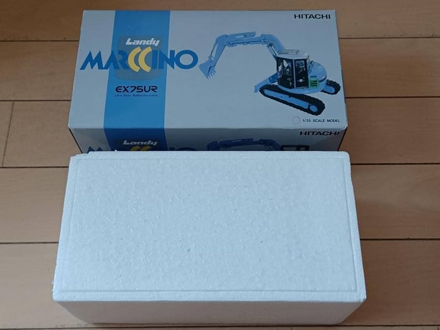 Amazon.co.jp: 1/35スケール 日立建機 EX75UR Landy MARCCINO (ピンク