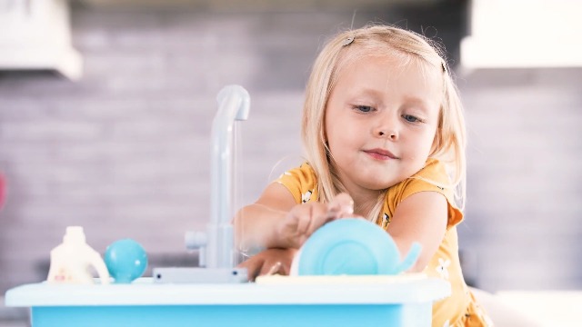 Fregadero De Cocina Juguete Con Grifo De Agua Caliente Y Vajilla Cambia De Color | Juego De Corte De Fruta Para Niños 3+ | Sensor De Temperatura Y Circuito Automático