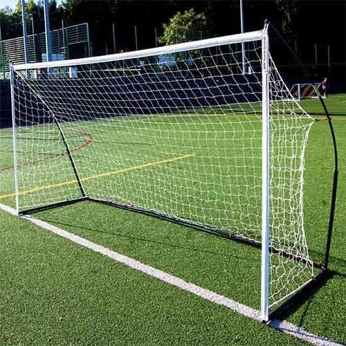 Miniatura 2 de QUICKPLAY Kickster Elite Portería de fútbol portátil  Base pesada integrada para entrenamiento en césped, suelos duros o césped  Tamaños 5 x 3 pies,