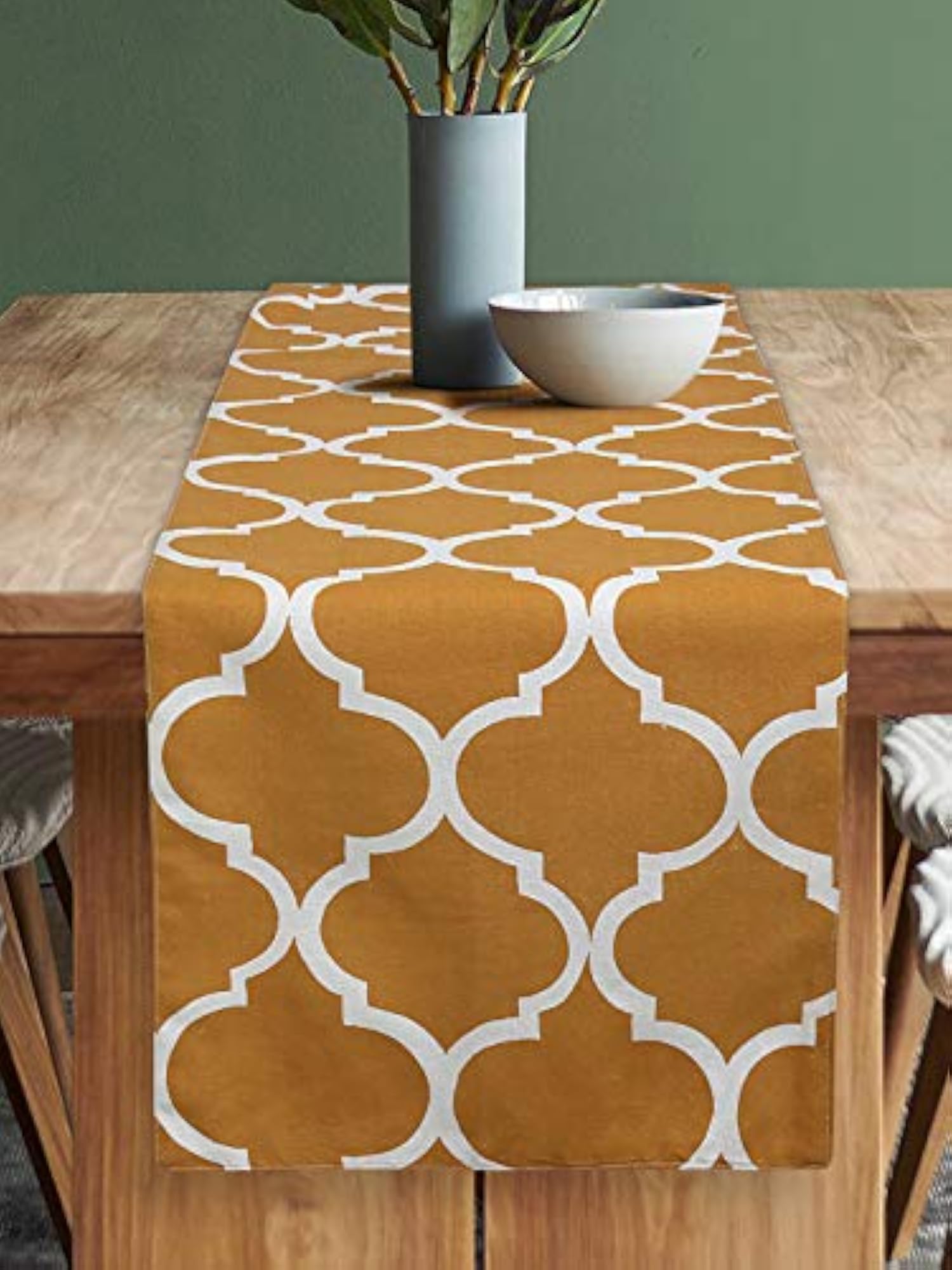 Ogee Printed Yellow Table Runner with 8 Pcs Place Mat