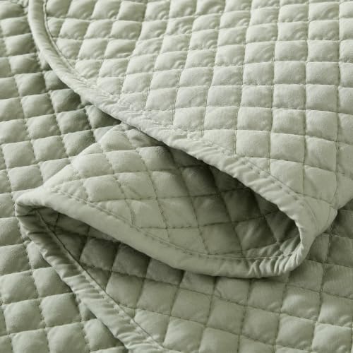 Image of EVENHUG Oversized King Bedspreads California King Quilt Set with Pillow Shams Extra Wide Large King Size Quilts Lightweight Coverlet Bedding Sets Sage Green 120 inchx128 inch