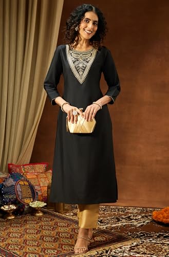 Image of Janasya Women's Black Chanderi Silk Yoke Embroidered Straight Kurta