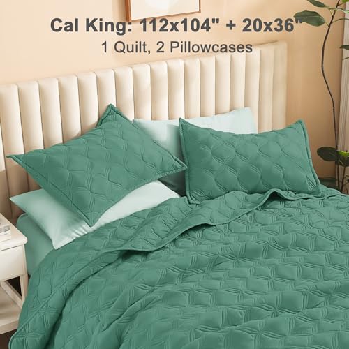 Image of Litanika California King Quilt Bedding Set, Haze Green Oversized Lightweight Comforter Bedspreads & Coverlets, Boho Farmhouse Bedding Cover Bed Decor All Season, 3 Pieces (1 Quilt, 2 Pillowcases)
