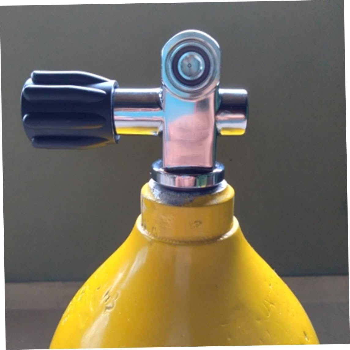 Diving Tank Valve 250BAR Underwater Gas Cylinder Valve for Underwater Sports Activities #