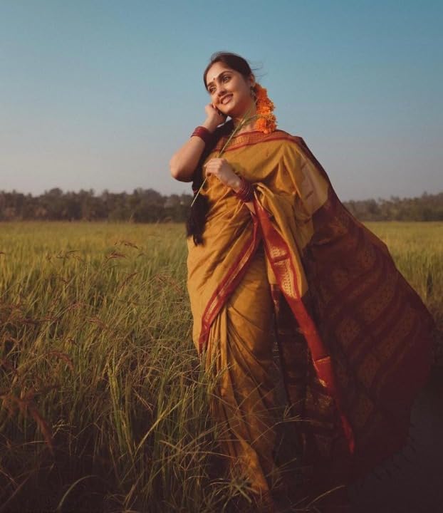 Image of Flosive Women's Kanjivaram Silk Saree With Handloom Weaving Work With Blouse Piece