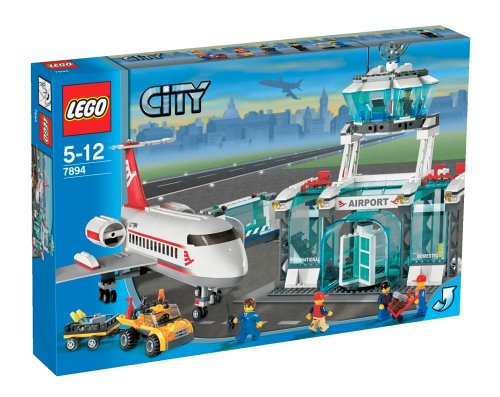 Preisvergleich Produktbild LEGO City 7894 - Flughafen