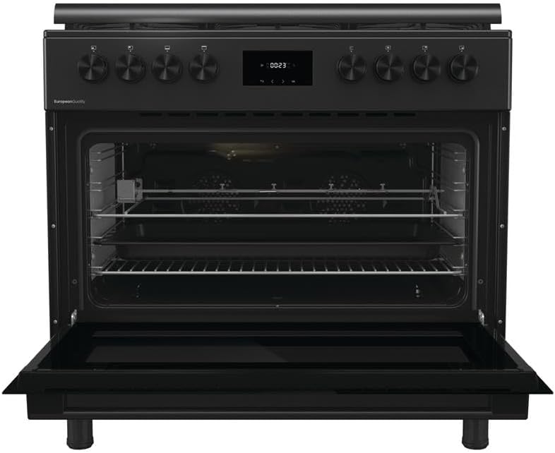 Oven racks and baking tray accessories for the Gorenje GGI9C20B cooker.